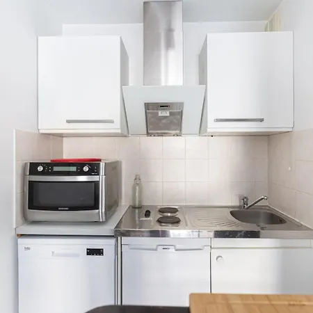 Appartement Guestready - Cours Du Médoc's Flat Bordeaux